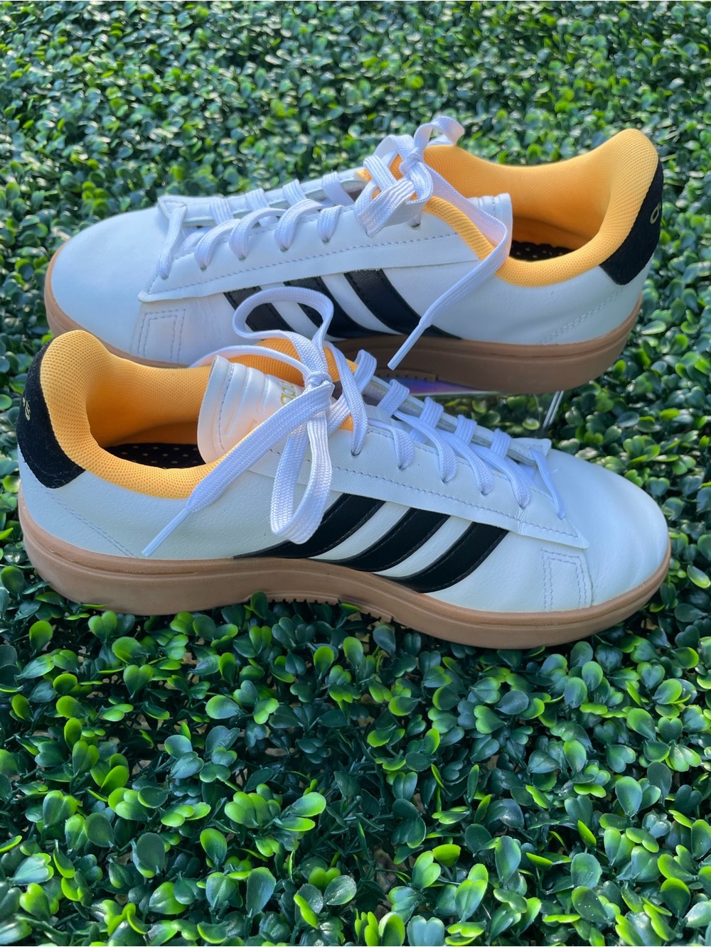adidas White Sneakers with Black Stripes and Yellow Lining, size 7.5